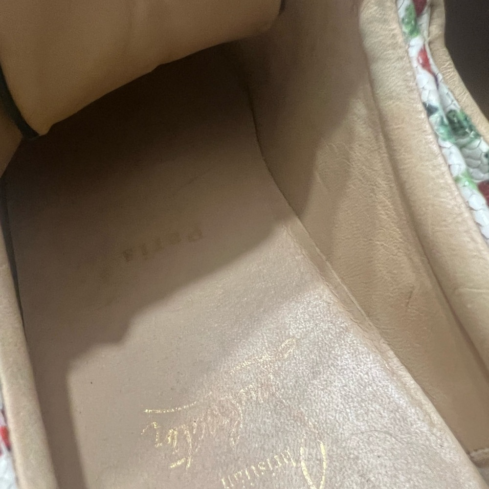 Authentic Christian louboutin cherry sneakers - Picture 4 of 4